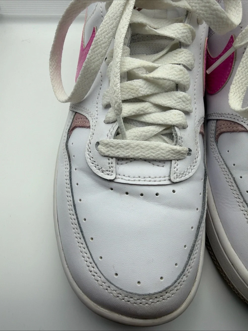 Nike classic low